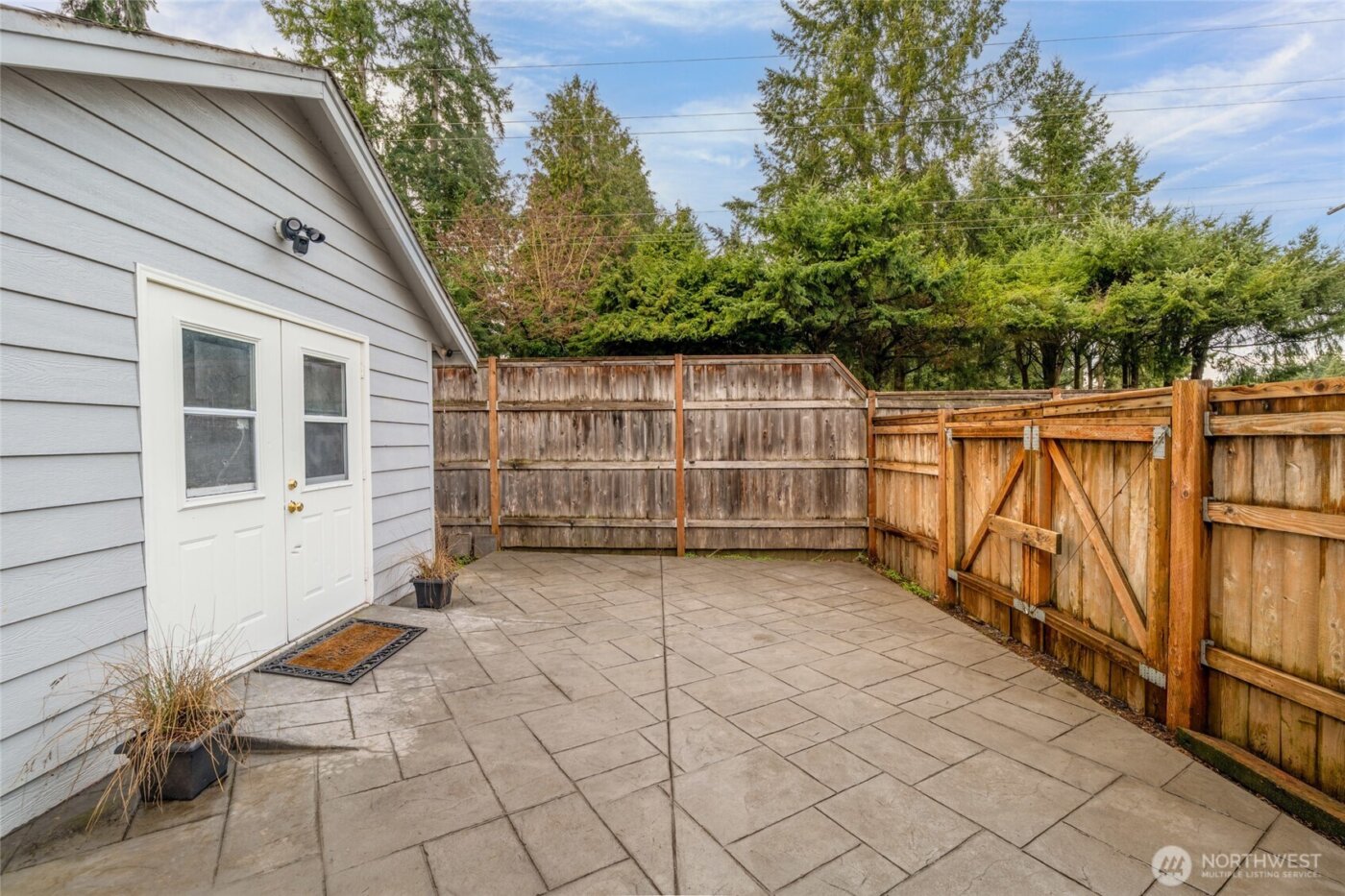 8831 Daffodil Lane SE, Olympia, WA 98513