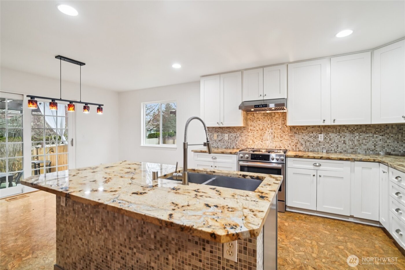 23918 SE 5th Street , Sammamish, WA 98074