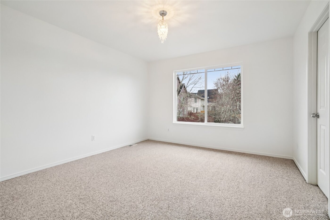 23918 SE 5th Street , Sammamish, WA 98074