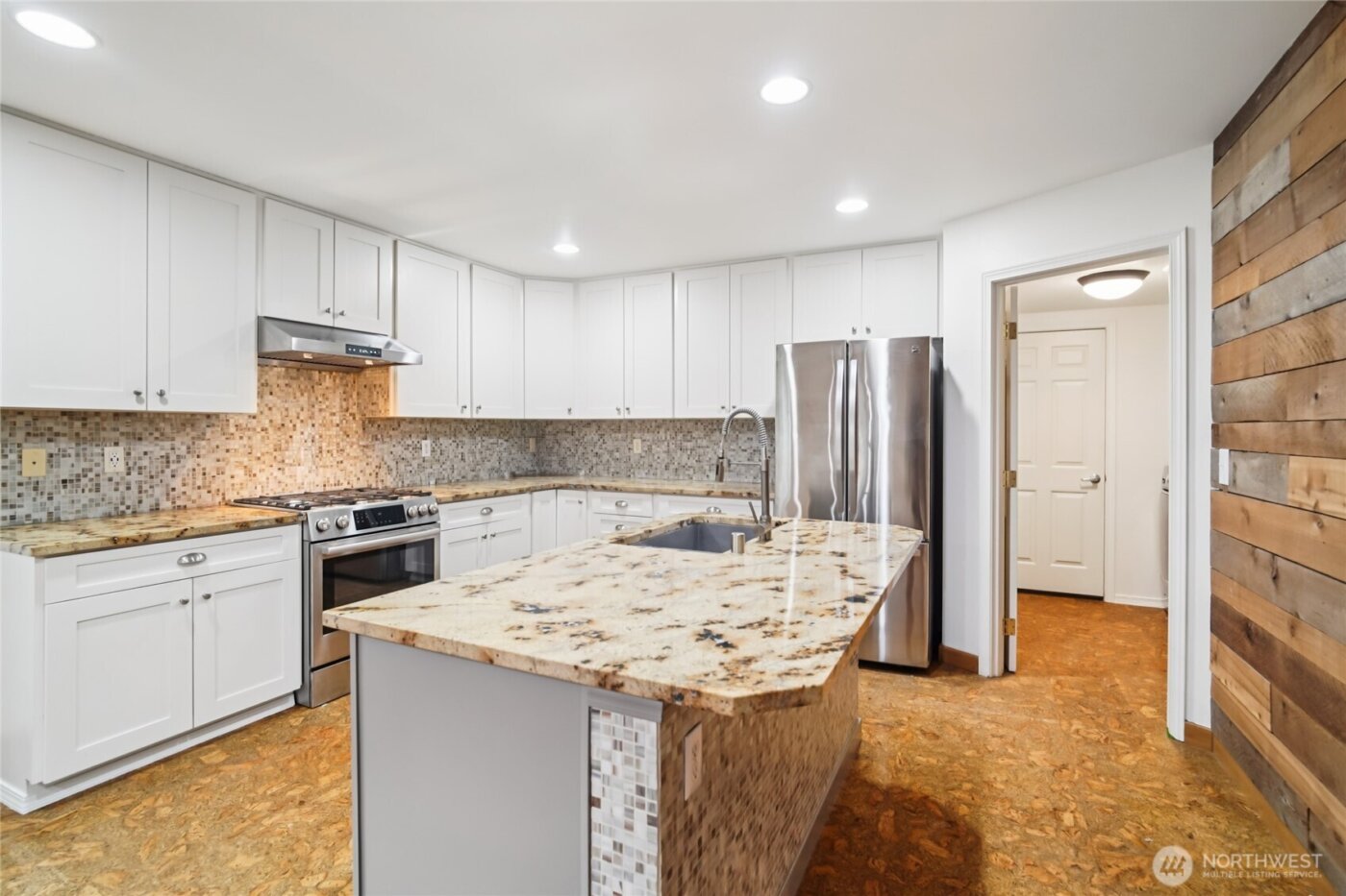 23918 SE 5th Street , Sammamish, WA 98074