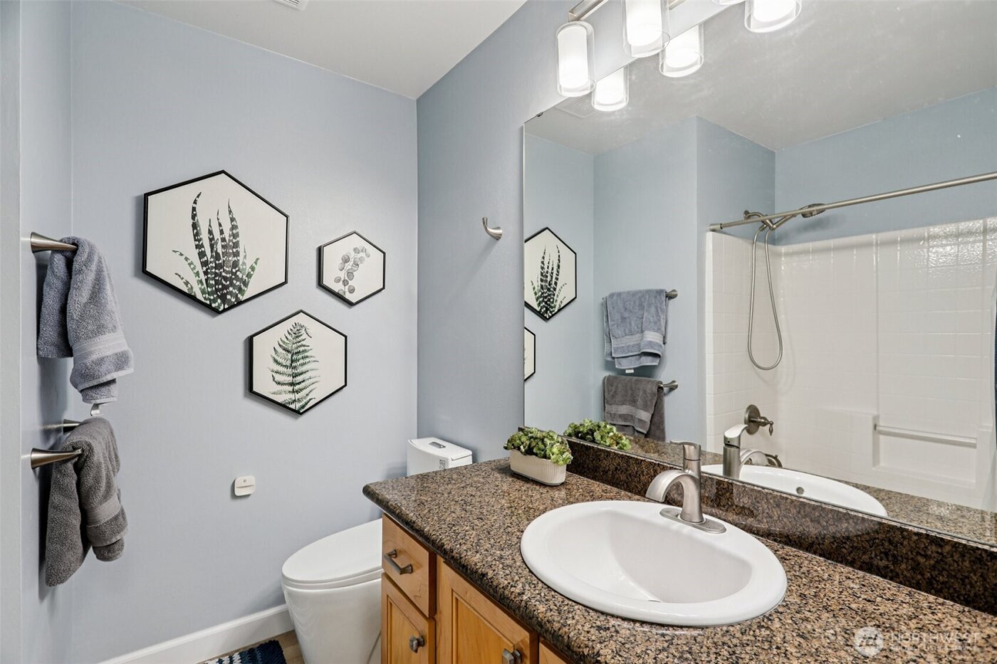 21264 SE 42nd Lane #21264, Issaquah, WA 98029