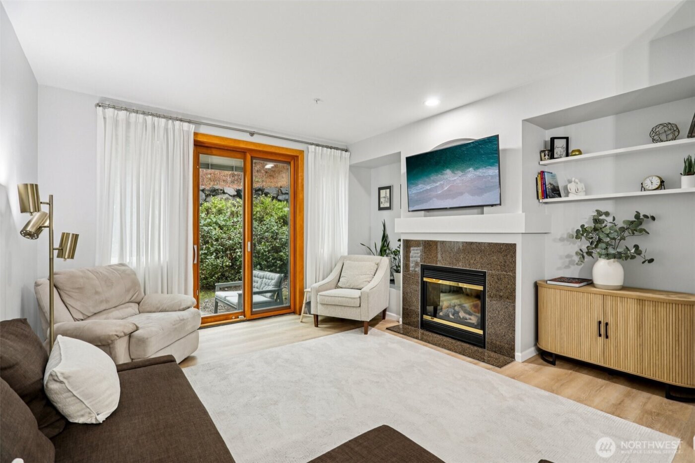 21264 SE 42nd Lane #21264, Issaquah, WA 98029