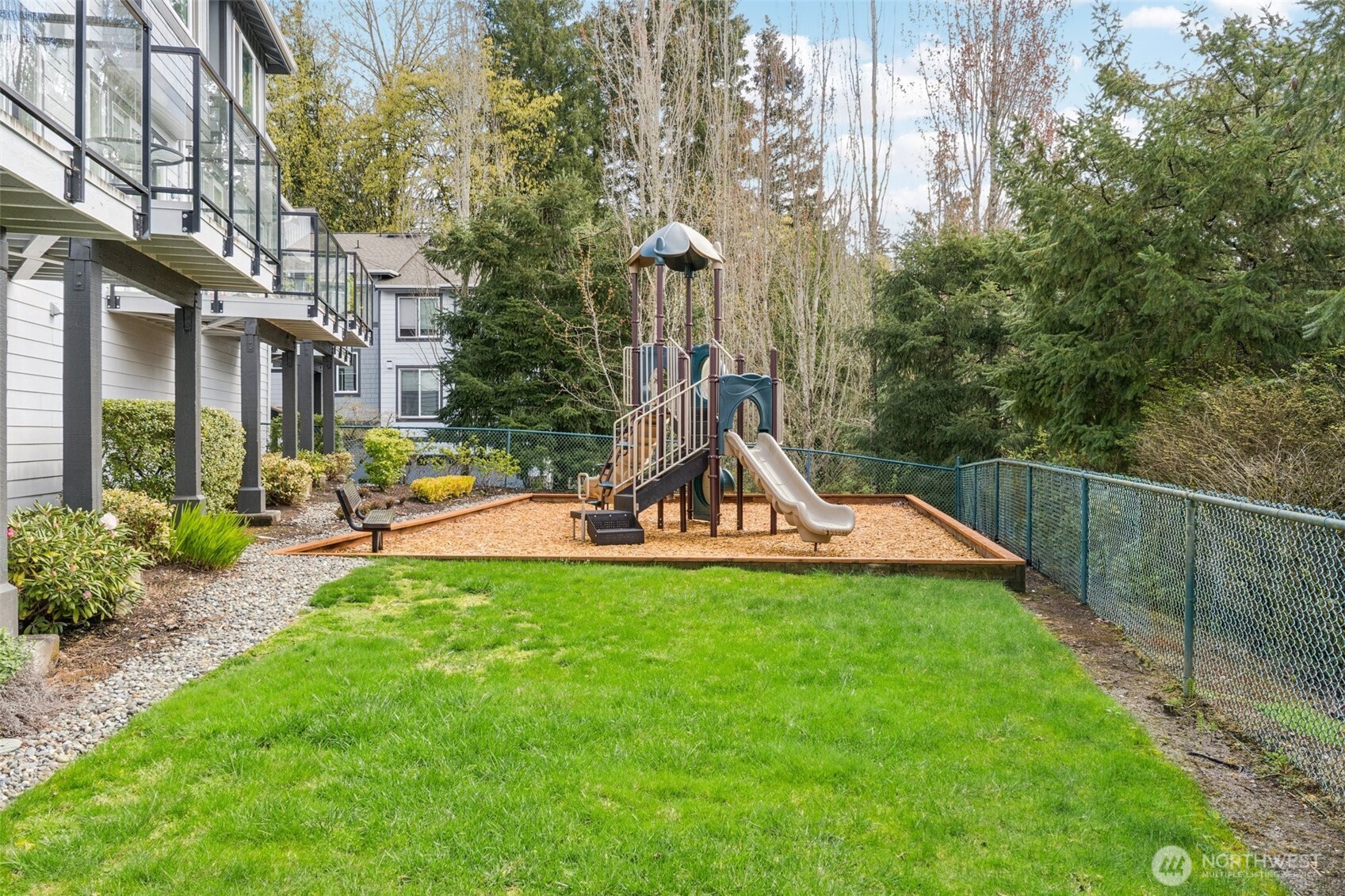 21264 SE 42nd Lane #21264, Issaquah, WA 98029