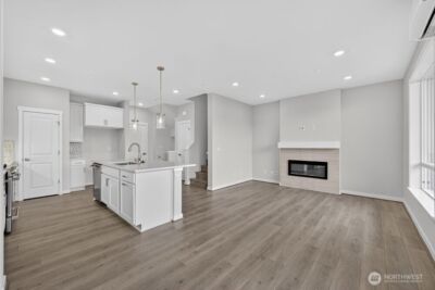 13205 NE 127th Way #E, Kirkland, WA 98034 - Photo 4
