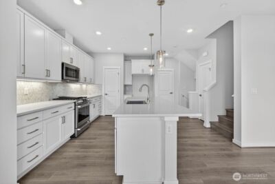 13205 NE 127th Way #E, Kirkland, WA 98034 - Photo 9