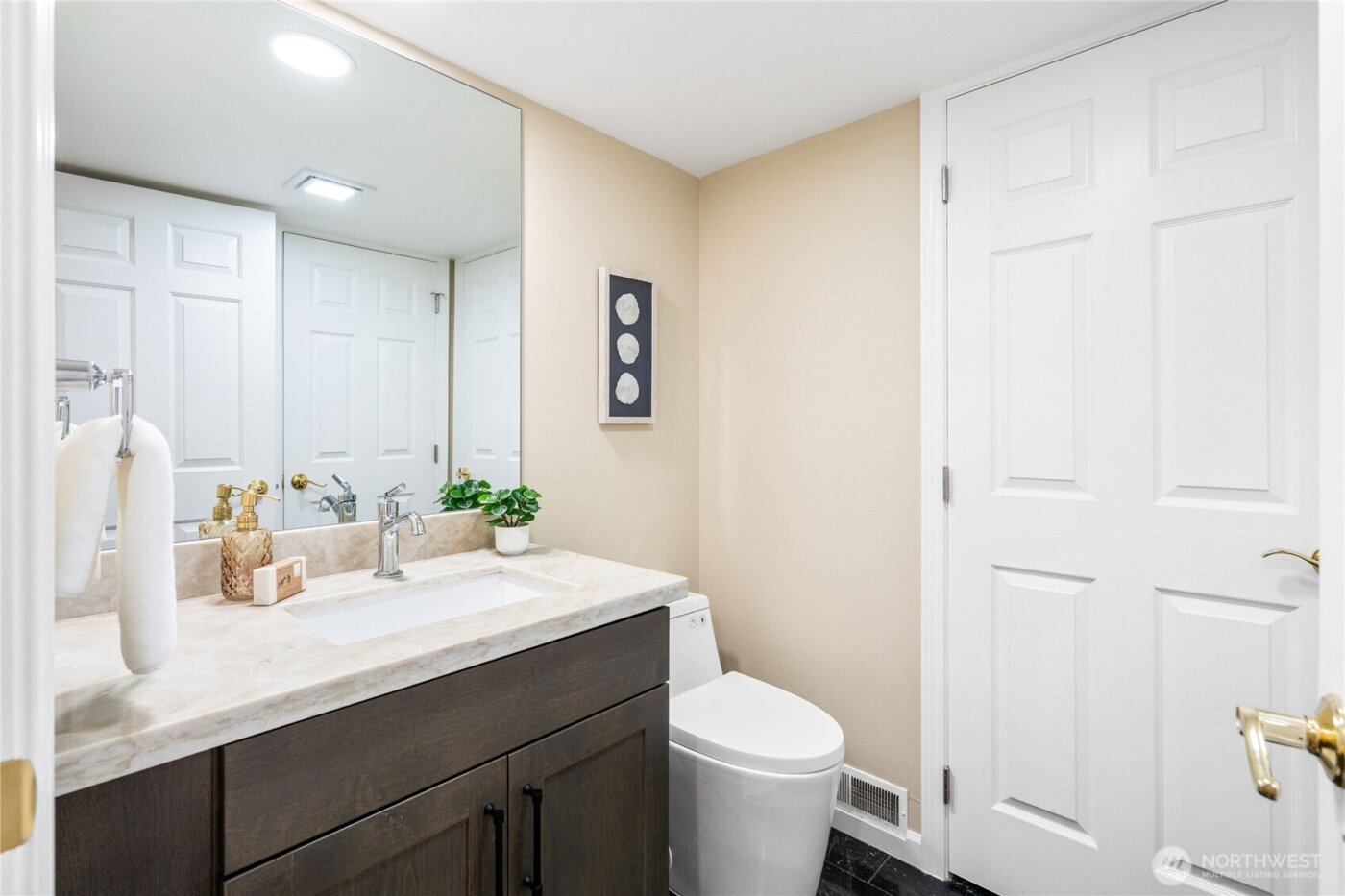 106 Cascade Key , Bellevue, WA 98006-1004