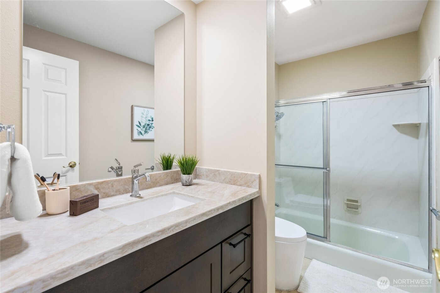 106 Cascade Key , Bellevue, WA 98006-1004