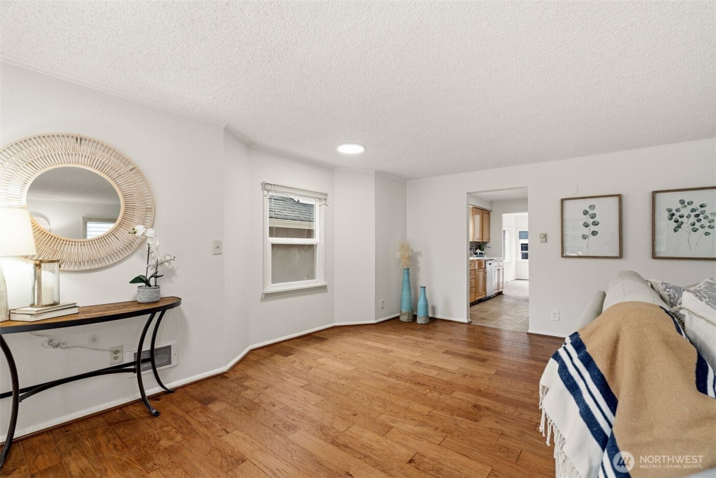 921 N 50th Street , Seattle, WA 98103