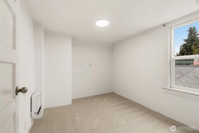 921 N 50th Street , Seattle, WA 98103 - Photo 21