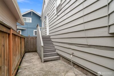 921 N 50th Street , Seattle, WA 98103 - Photo 31