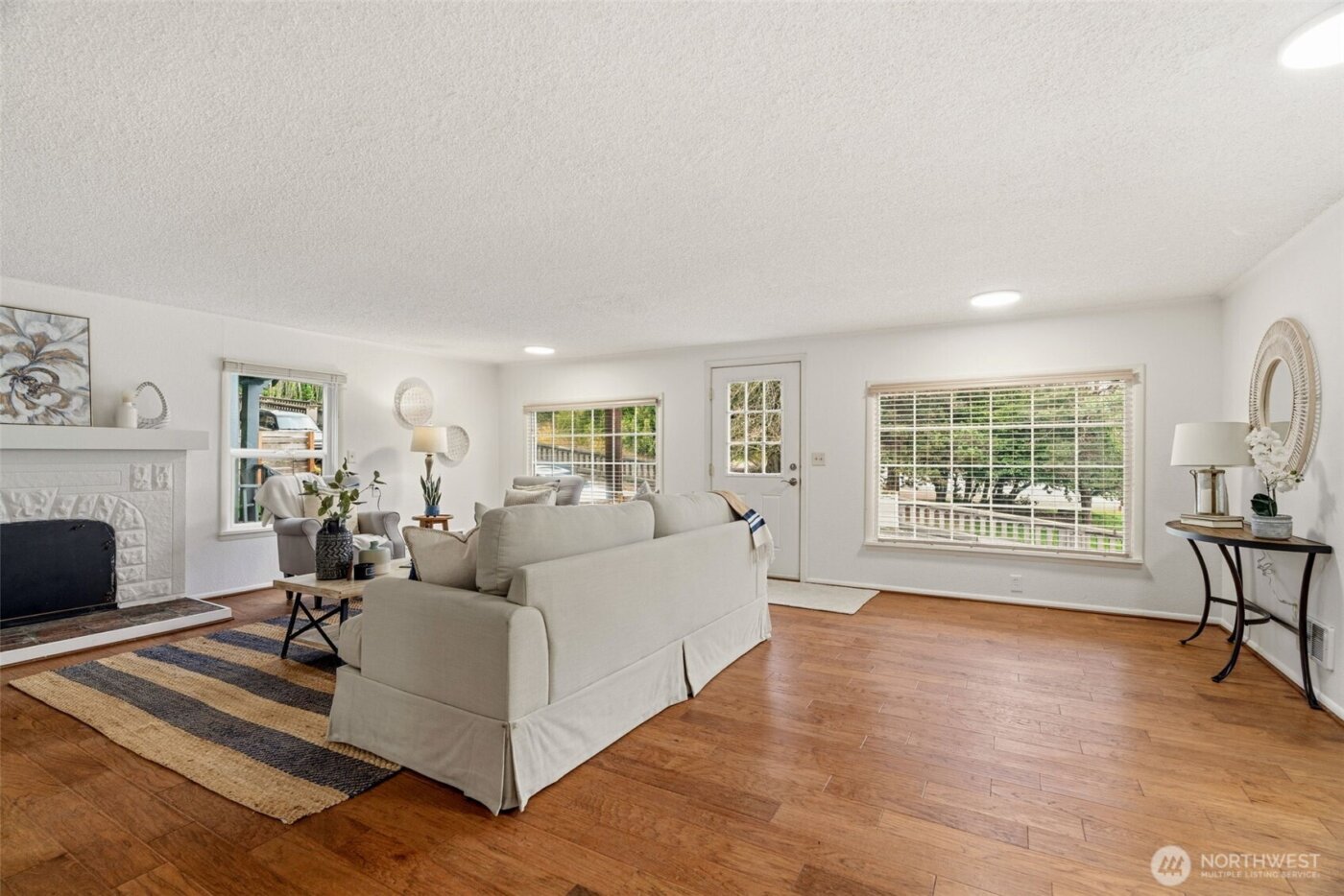 921 N 50th Street , Seattle, WA 98103