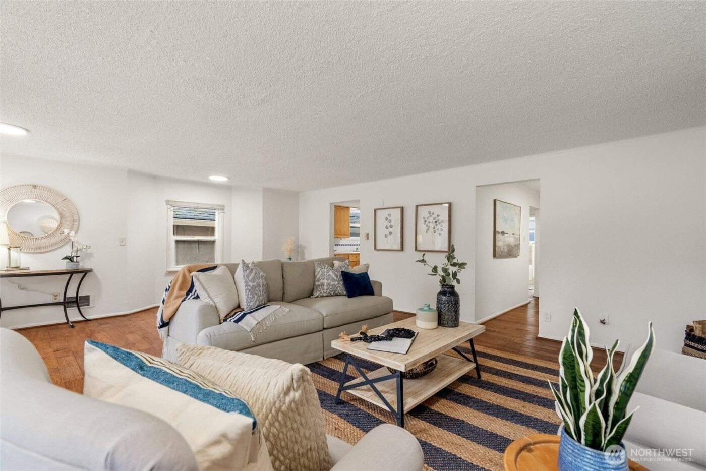 921 N 50th Street , Seattle, WA 98103