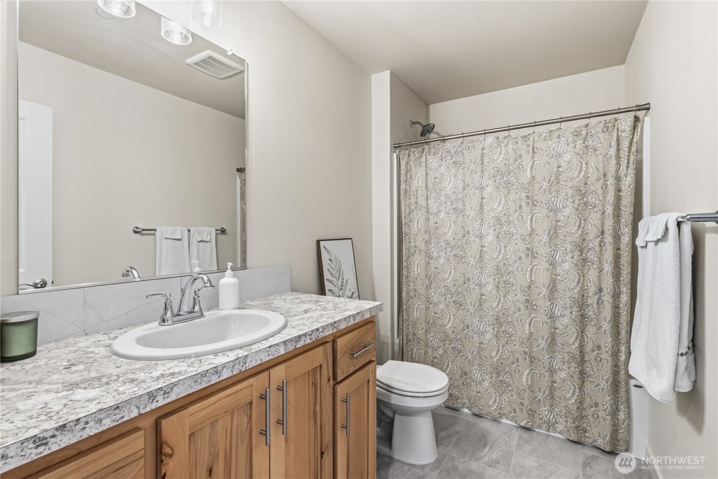 134 E Joyce Court , La Center, WA 98629