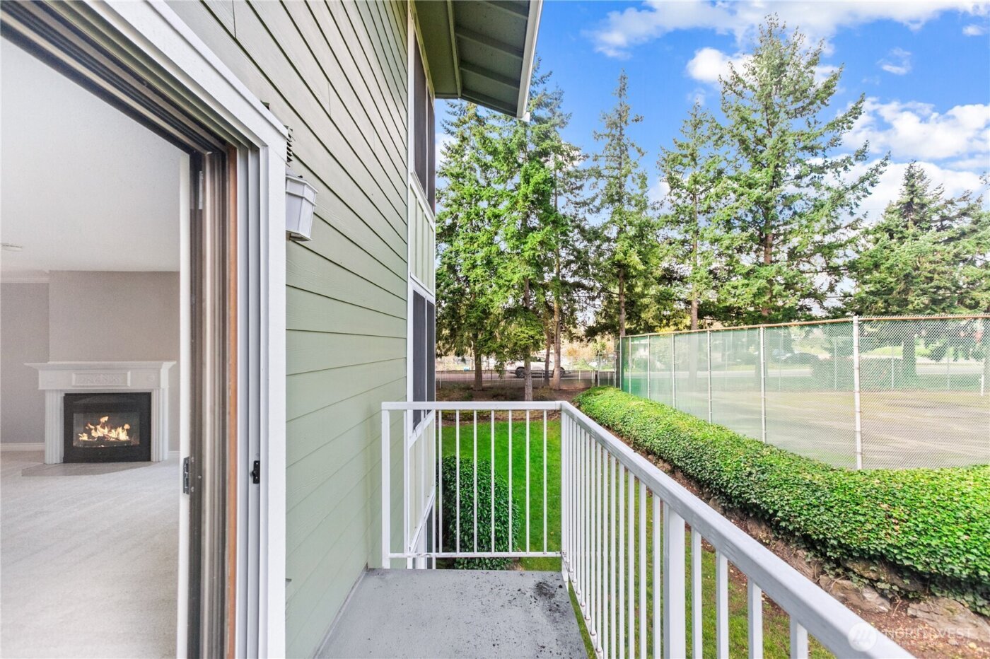 2409 S 222nd Street #B16, Des Moines, WA 98198