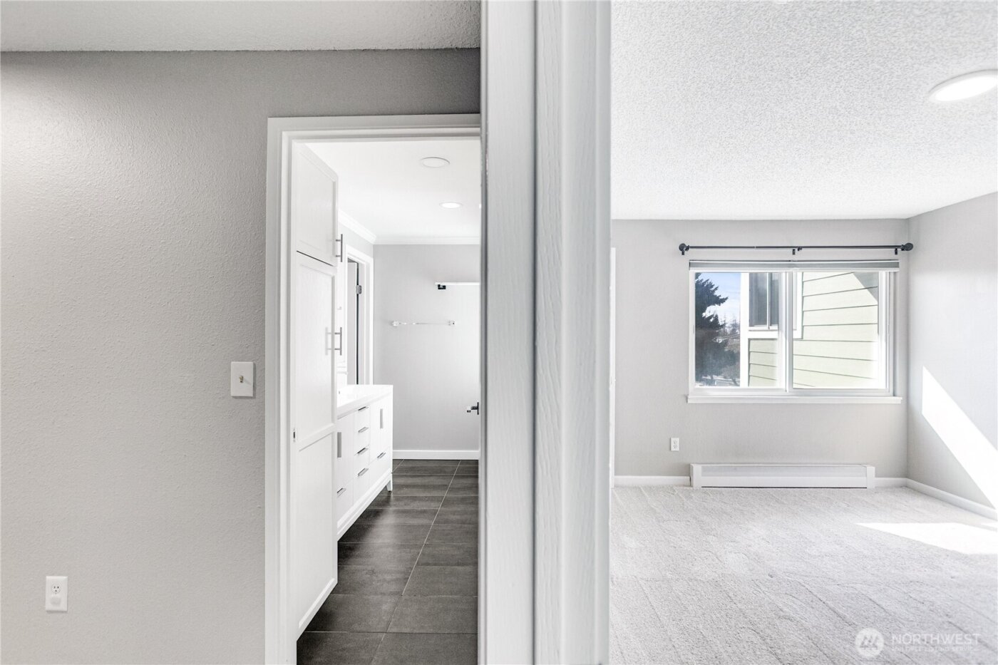 2409 S 222nd Street #B16, Des Moines, WA 98198