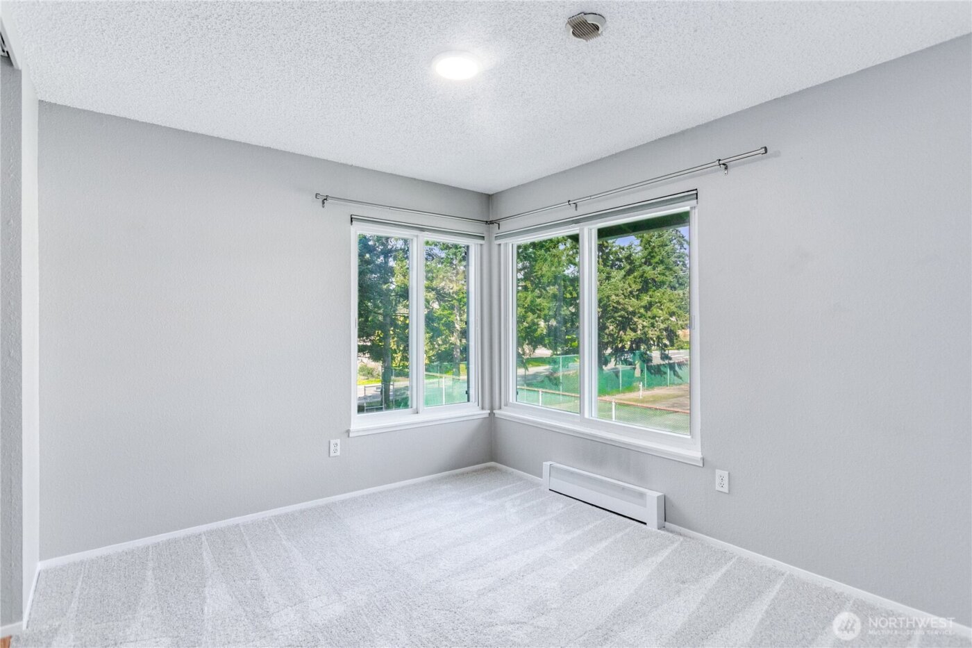 2409 S 222nd Street #B16, Des Moines, WA 98198