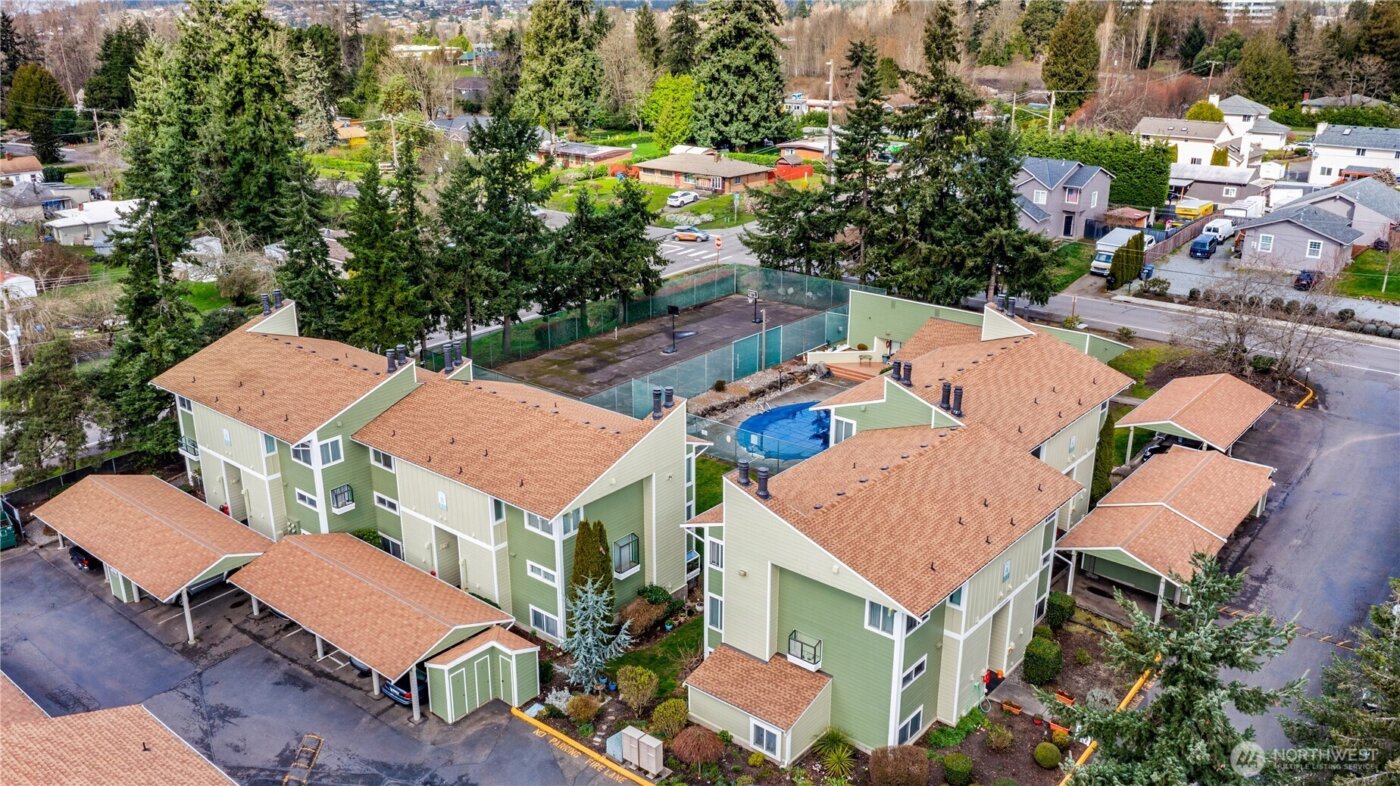 2409 S 222nd Street #B16, Des Moines, WA 98198