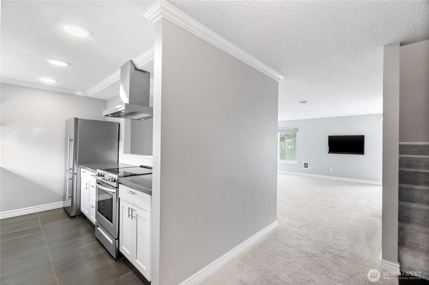 2409 S 222nd Street #B16, Des Moines, WA 98198