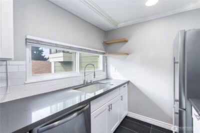 2409 S 222nd Street #B16, Des Moines, WA 98198 - Photo 10