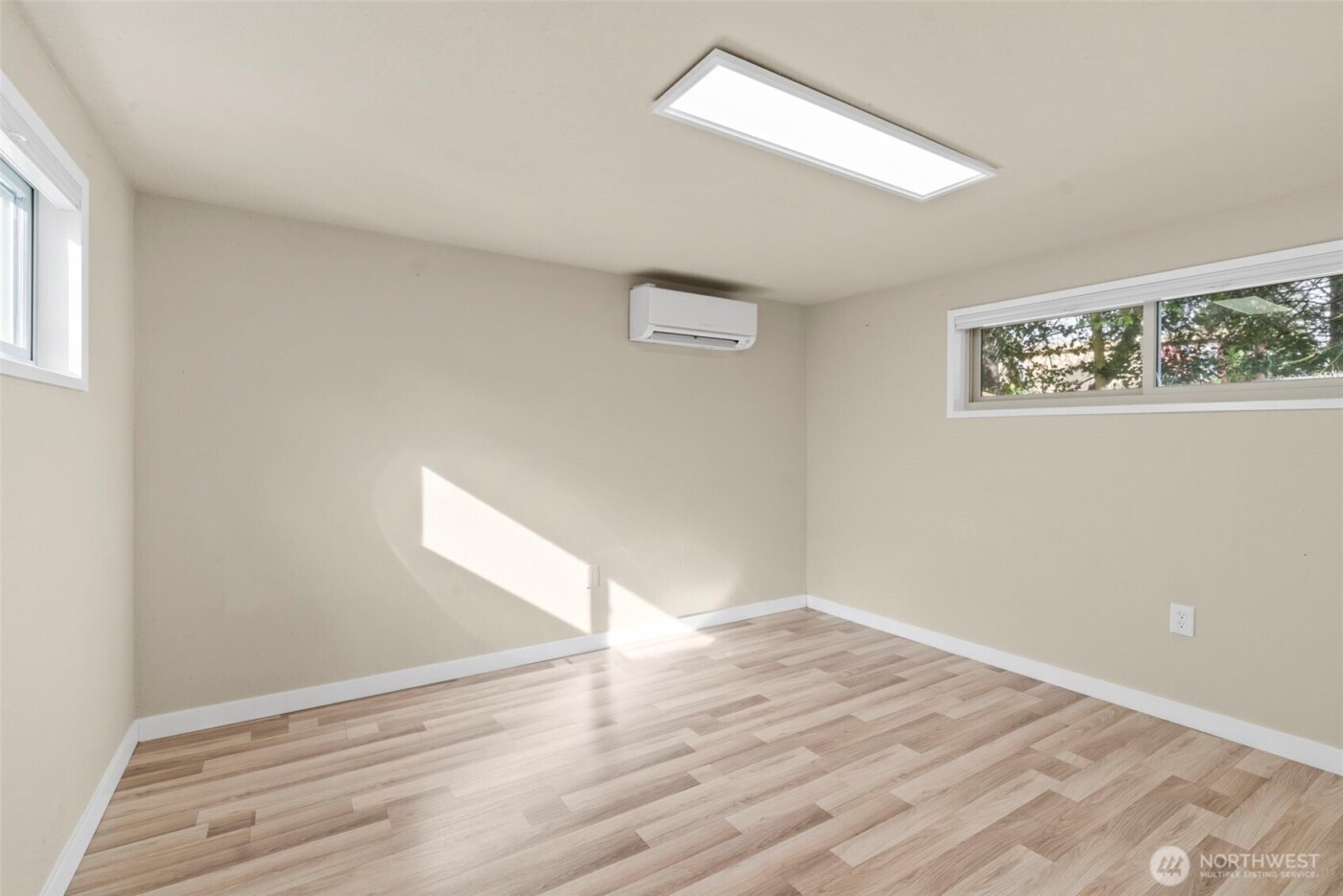 3012 SW 102nd Street , Seattle, WA 98146