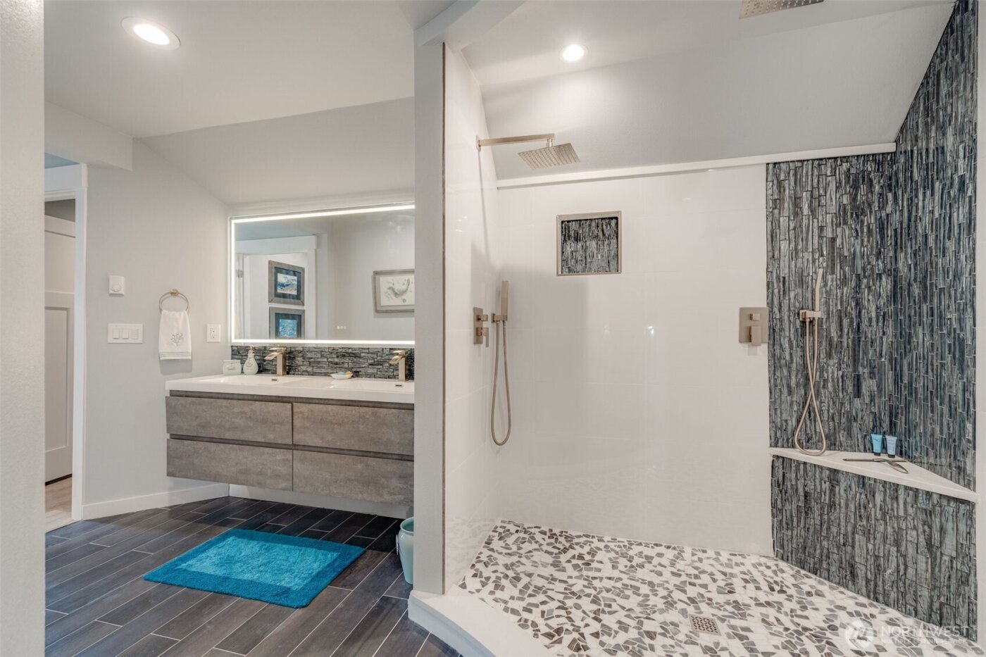 5341 S Bercot Road , Freeland, WA 98249-9723