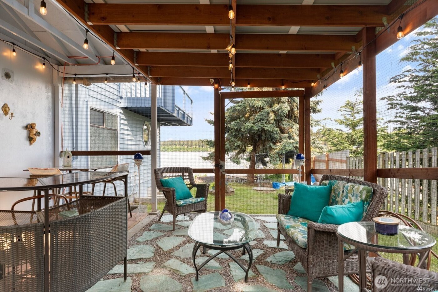 5341 S Bercot Road , Freeland, WA 98249-9723