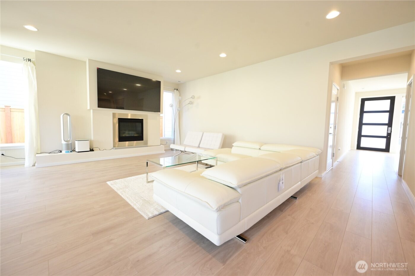 16327 25th St E , Lake Tapps, WA 98391