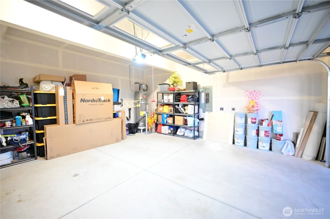 16327 25th St E , Lake Tapps, WA 98391