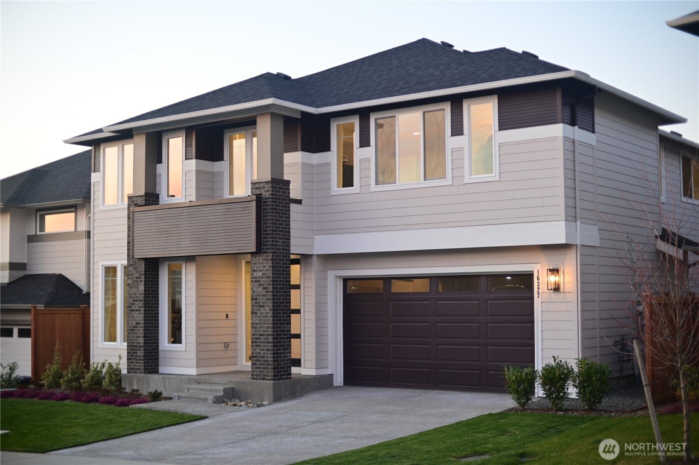 16327 25th St E , Lake Tapps, WA 98391