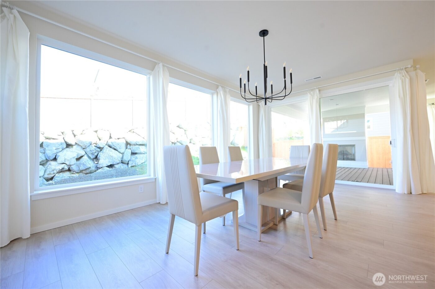 16327 25th St E , Lake Tapps, WA 98391