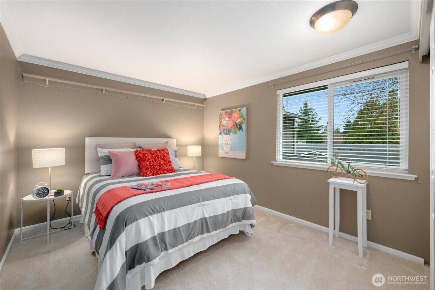 15907 NE 40th Way #32A, Redmond, WA 98052