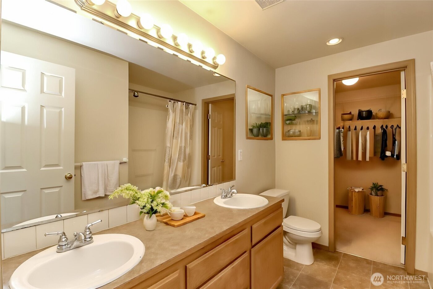 5831 106th Place NE, Marysville, WA 98201