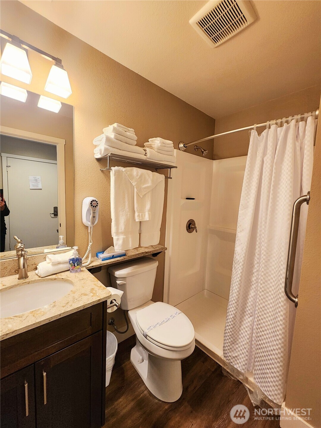 1 Beach 585-N , Manson, WA 98831