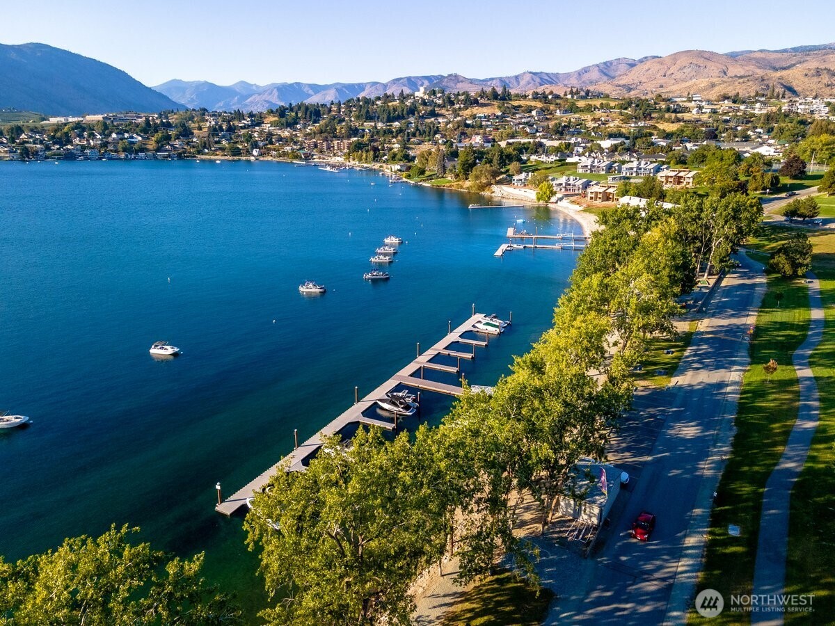 1 Beach 585-N , Manson, WA 98831