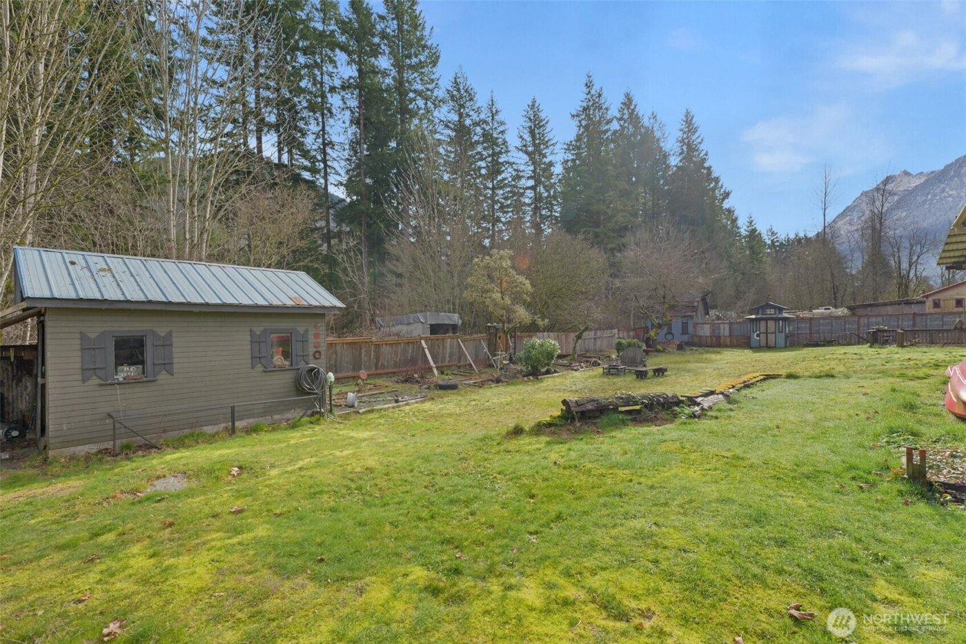 1110 Montague Avenue , Darrington, WA 98241