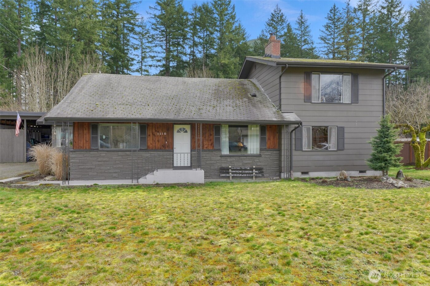 1110 Montague Avenue , Darrington, WA 98241