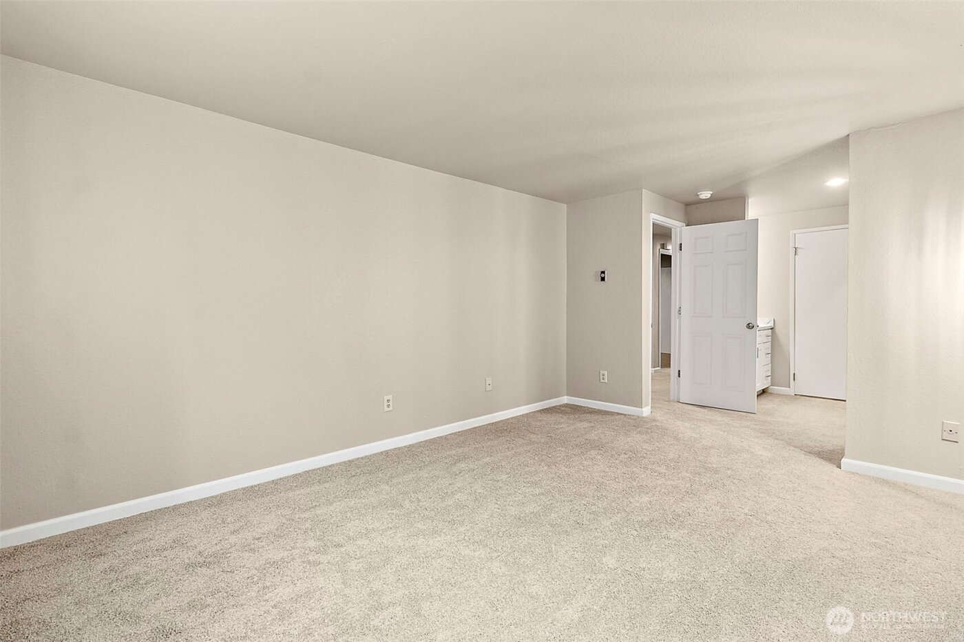 31507 106 Place SE #S105, Auburn, WA 98092