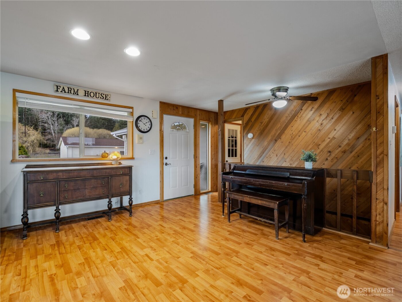 7693 Sidney Road SW, Port Orchard, WA 98367