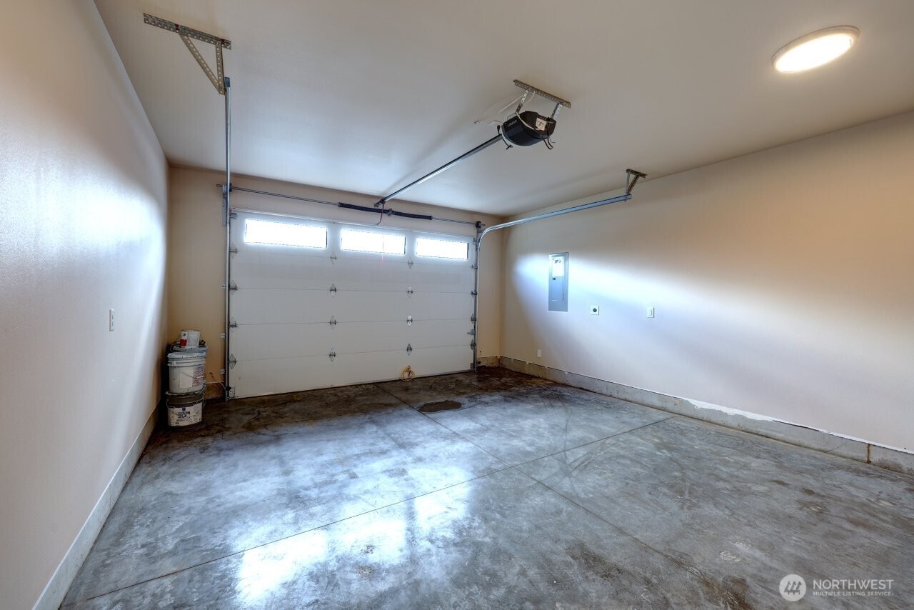 811 NE 357th Street , Ocean Park, WA 98640