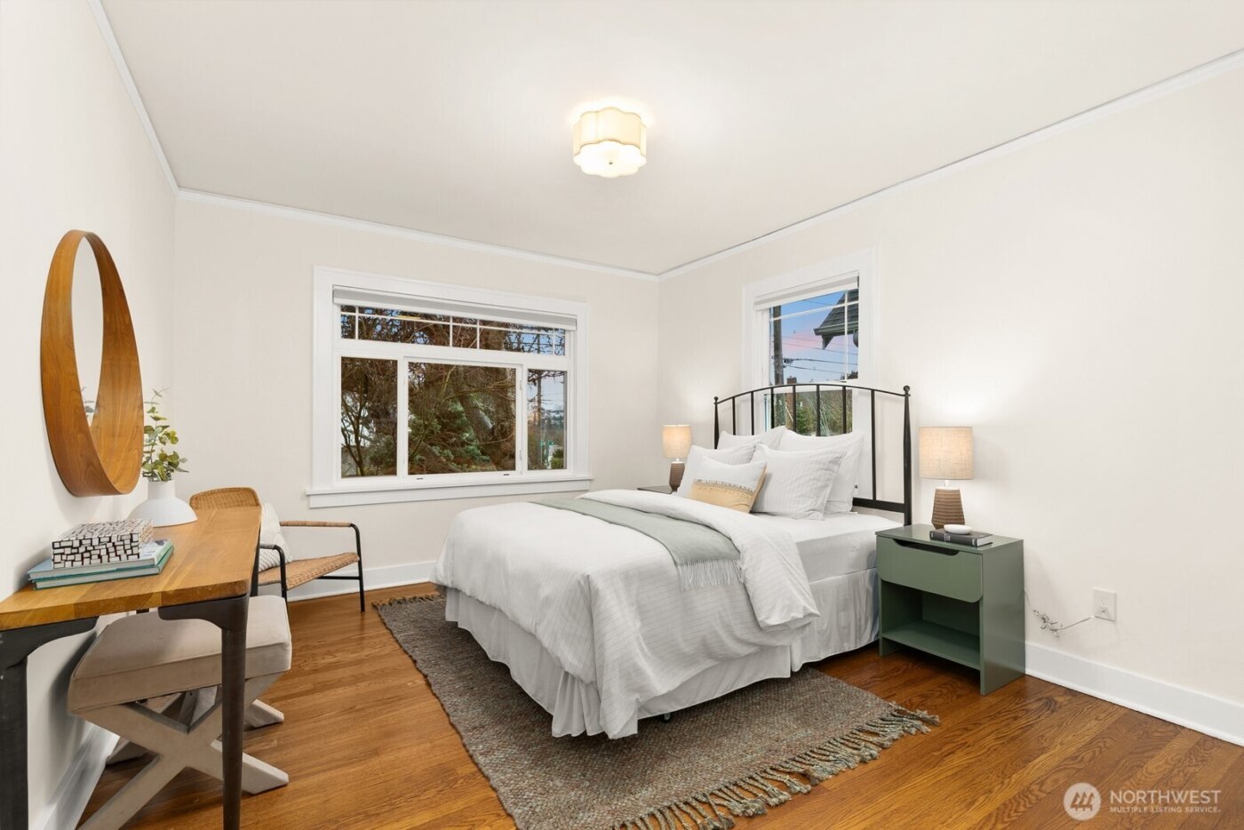 2568 28th Avenue W, Seattle, WA 98199