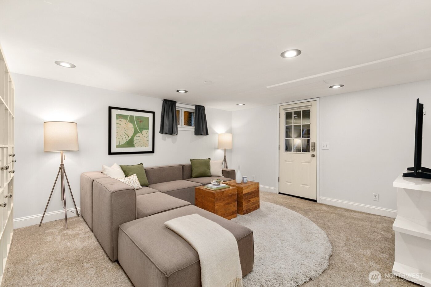 2568 28th Avenue W, Seattle, WA 98199