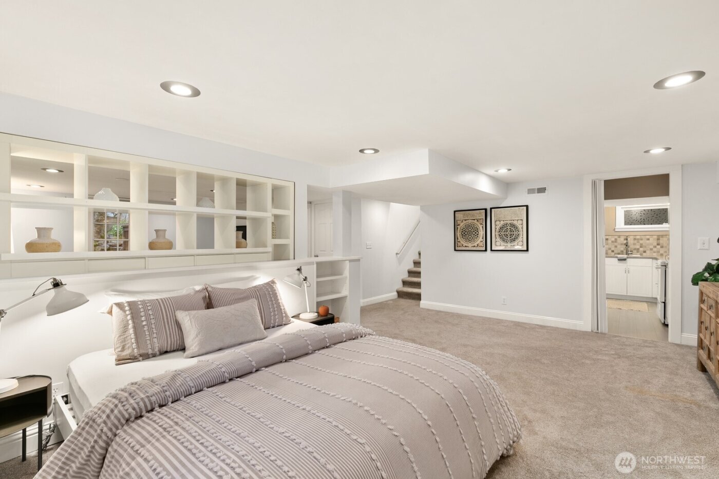 2568 28th Avenue W, Seattle, WA 98199