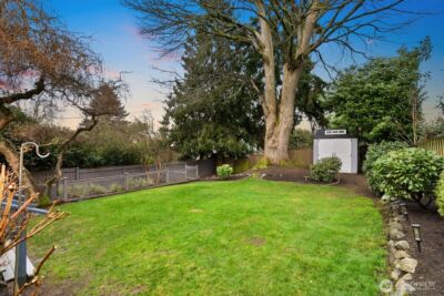 2568 28th Avenue W, Seattle, WA 98199 - Photo 33