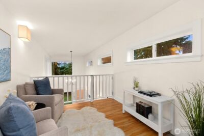 2568 28th Avenue W, Seattle, WA 98199 - Photo 10