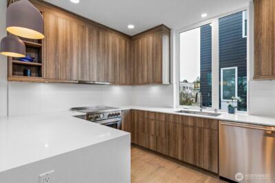 4307 B Francis Avenue N, Seattle, WA 98103 - Photo 13