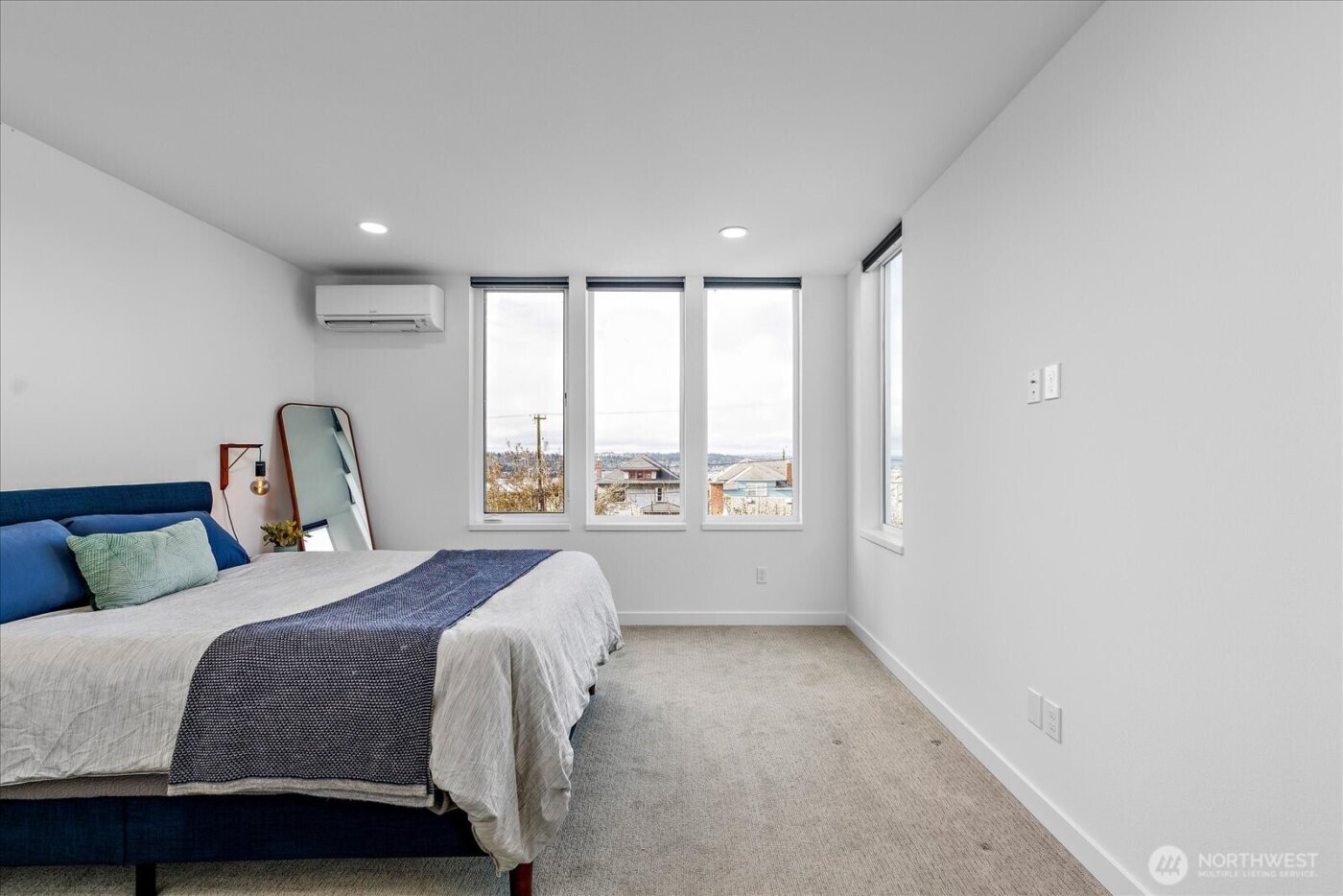 4307 B Francis Avenue N, Seattle, WA 98103