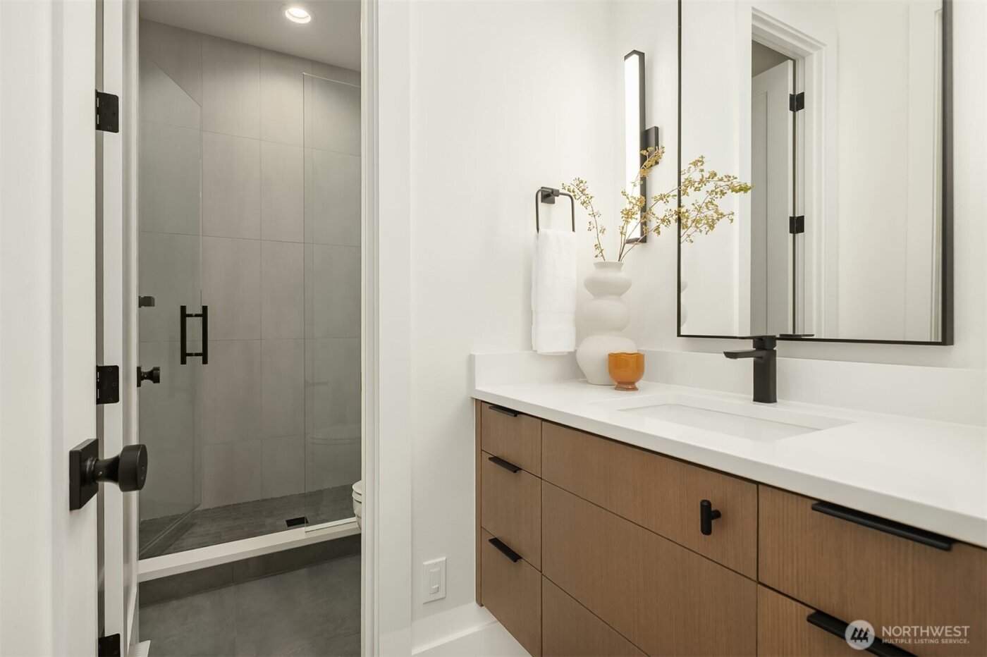 11217 NE 103rd Place , Kirkland, WA 98033