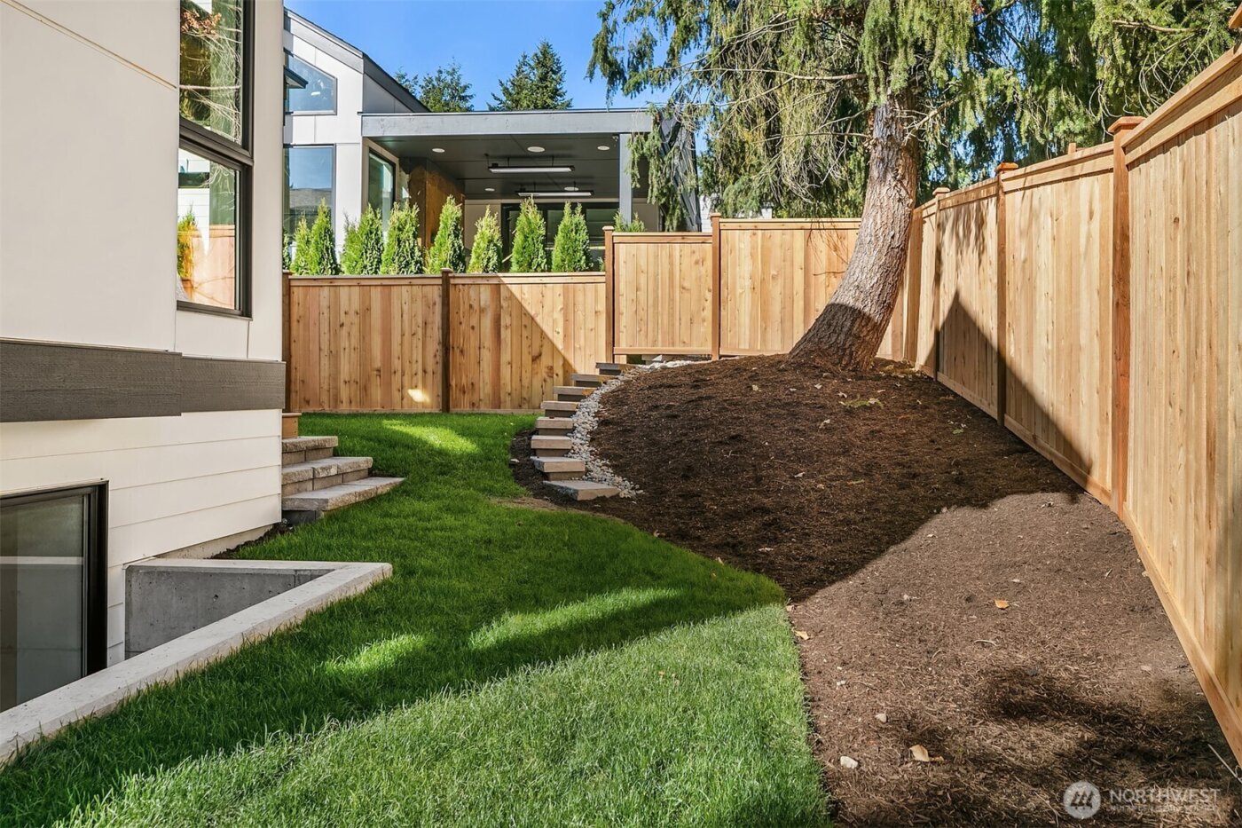 11217 NE 103rd Place , Kirkland, WA 98033