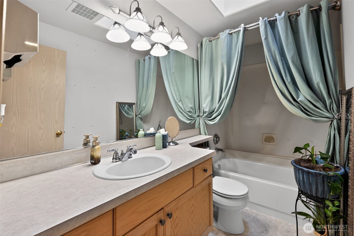 5822 74th Drive NE, Marysville, WA 98270