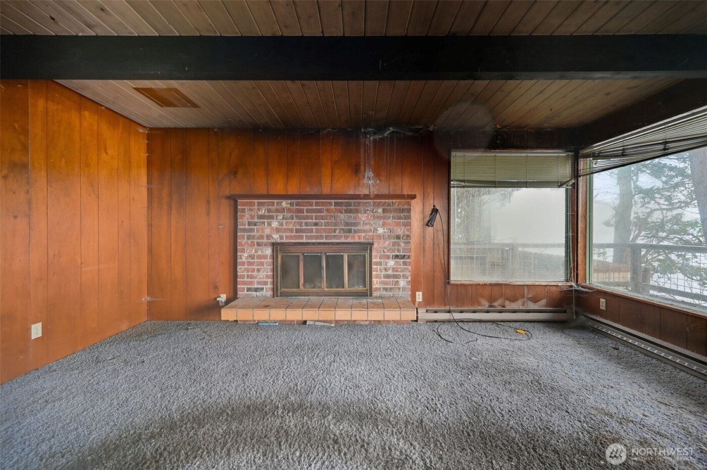 1284 Dines Point Rd , Greenbank, WA 98253